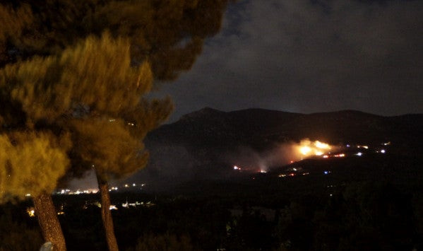 Φωτιά στο Γαλάτσι στις παρυφές του Άλσους Βεΐκου